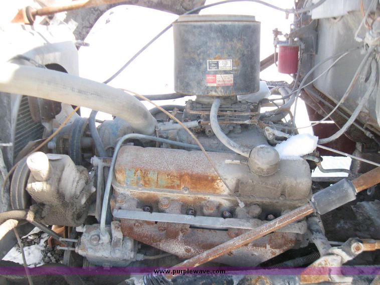 image for item 5448 1974 Ford 880 dump truck