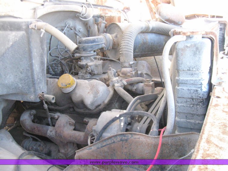 image for item 5449 1971 GMC cab and chassis