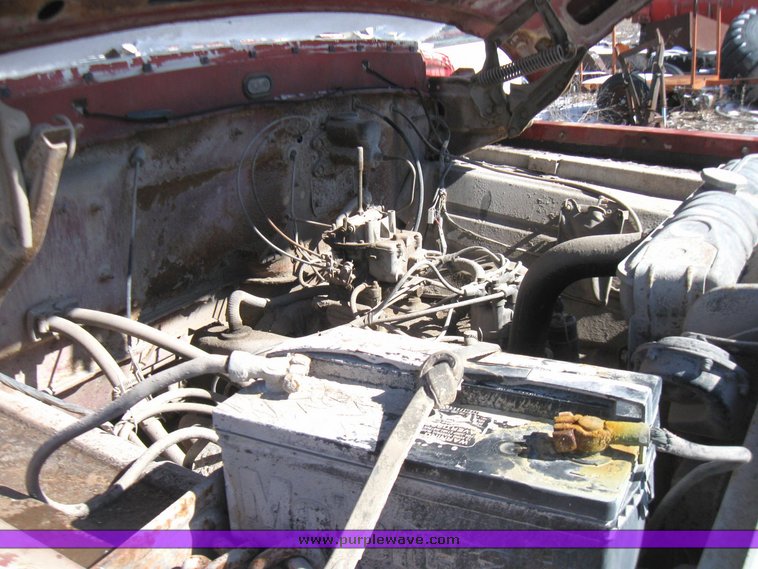 image for item 5449 1971 GMC cab and chassis