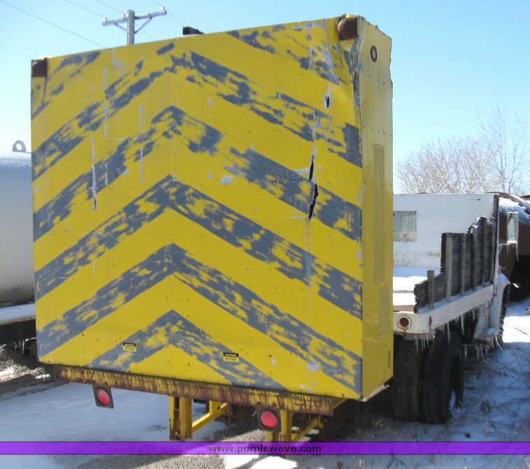 image for item 5477 1967 GMC flatbed truck