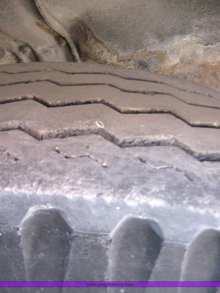 image for item 5477 1967 GMC flatbed truck