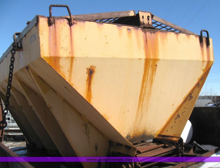 image for item 5478 1969 Ford flatbed truck