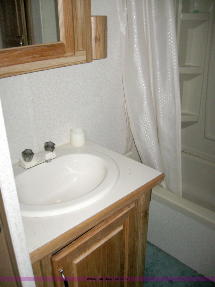 image for item 5570 1993 Sierra by Cobra camper trailer