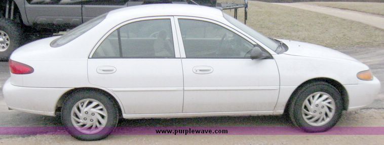 image for item 5572 1999 Ford Escort