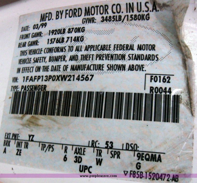 image for item 5572 1999 Ford Escort