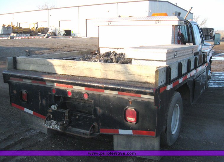 image for item 5574 1993 Ford F Super Duty pickup