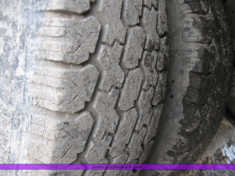 image for item 5574 1993 Ford F Super Duty pickup