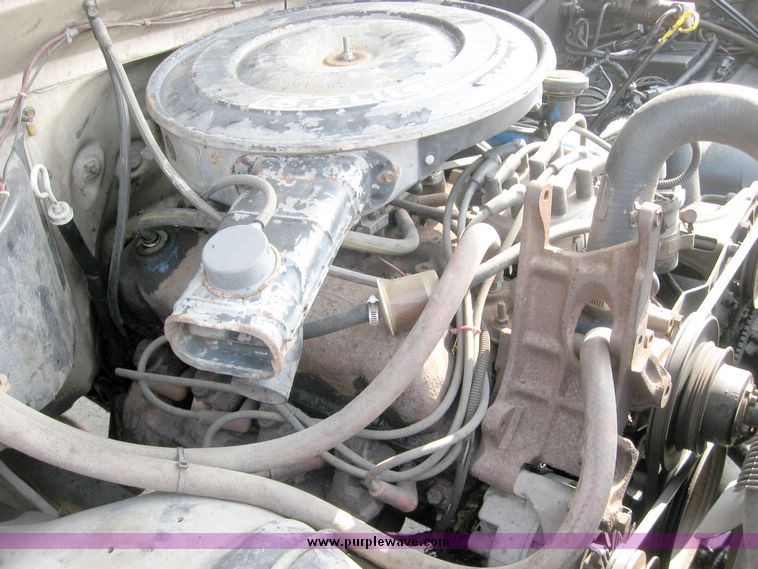 image for item 5581 1987 Ford F-350 pickup with flatbed