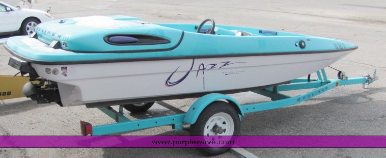image for item 6693 Bayliner Jazz jet boat
