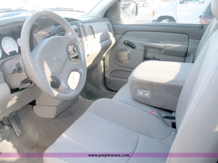 image for item 6991 2003 Dodge Ram 1500 ST