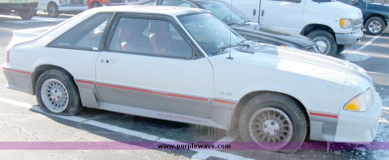 image for item 6994 1989 Ford Mustang GT