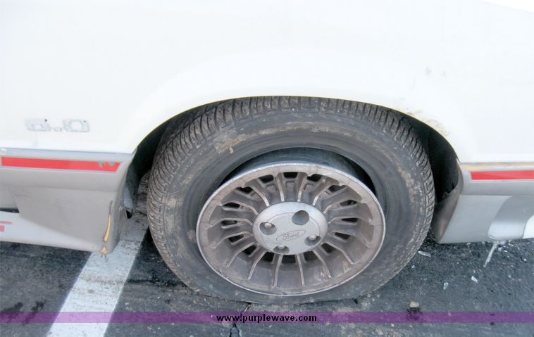 image for item 6994 1989 Ford Mustang GT