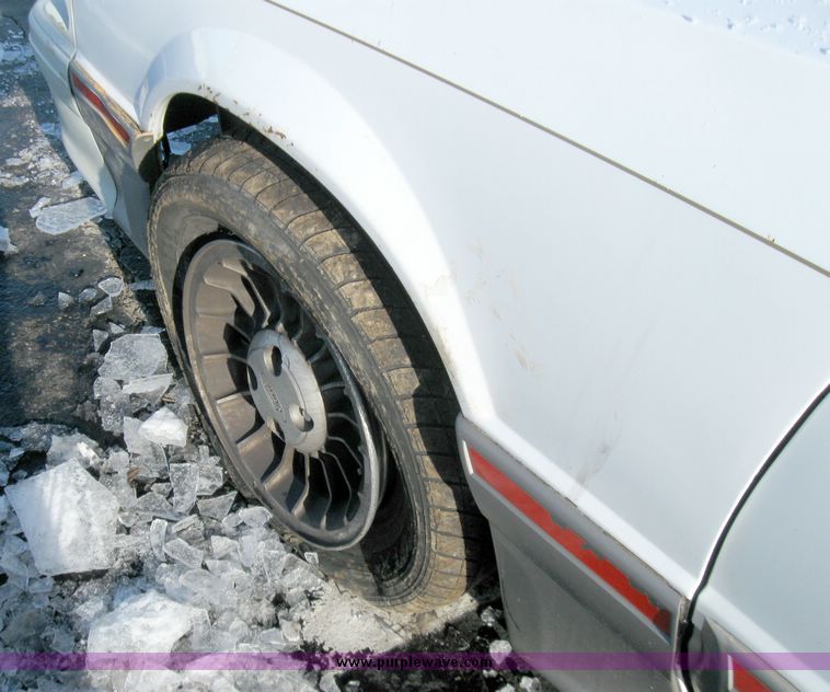 image for item 6994 1989 Ford Mustang GT