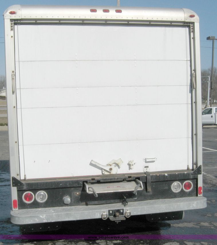 image for item 7001 1996 Ford F-350 box truck
