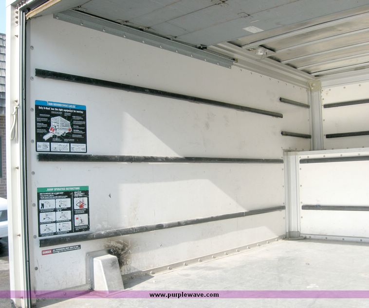 image for item 7001 1996 Ford F-350 box truck