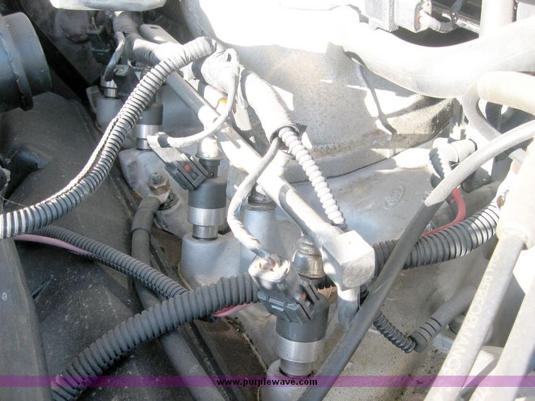 image for item 7001 1996 Ford F-350 box truck