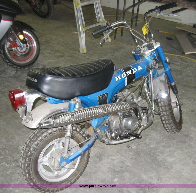 image for item 7842 Honda Trail 70 trail bike