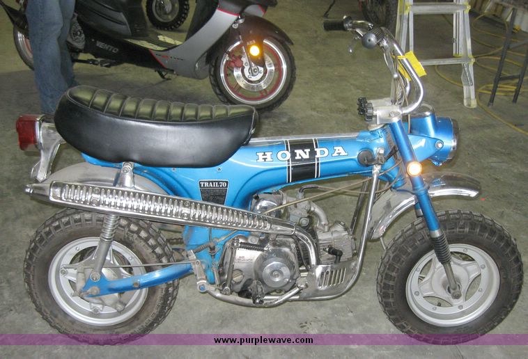 image for item 7842 Honda Trail 70 trail bike