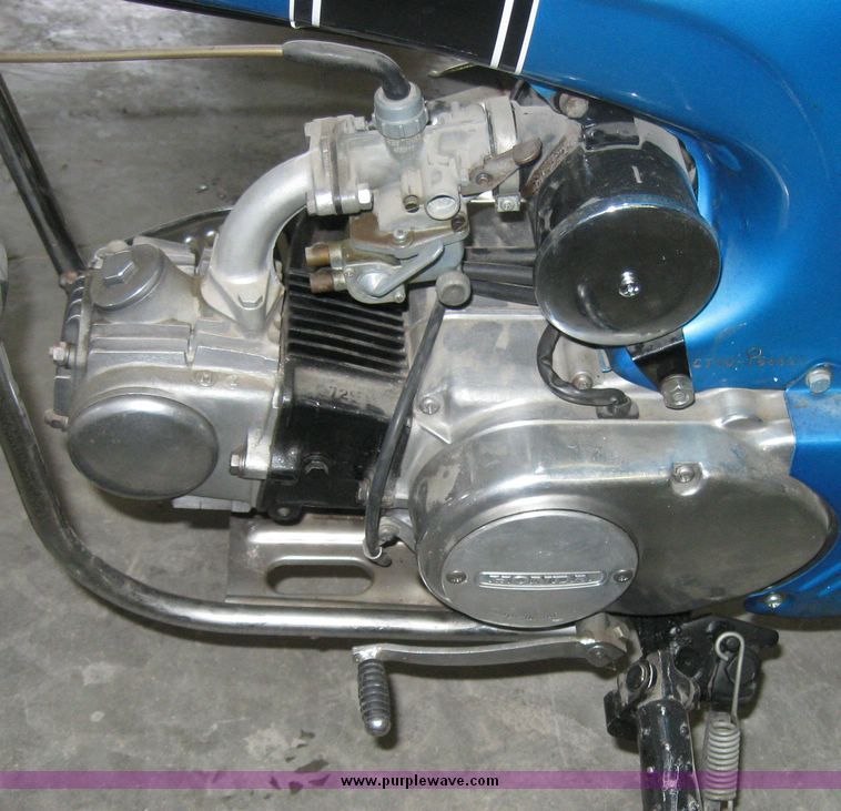 image for item 7842 Honda Trail 70 trail bike