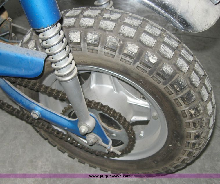 image for item 7842 Honda Trail 70 trail bike