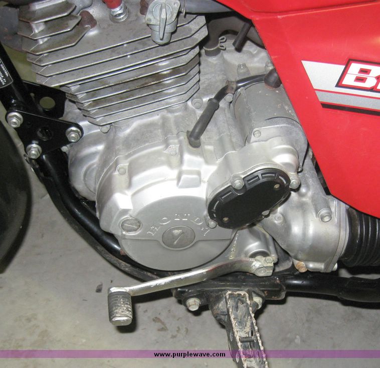 image for item 7849 1985 Honda ATC 250 ES Big Red three wheeler