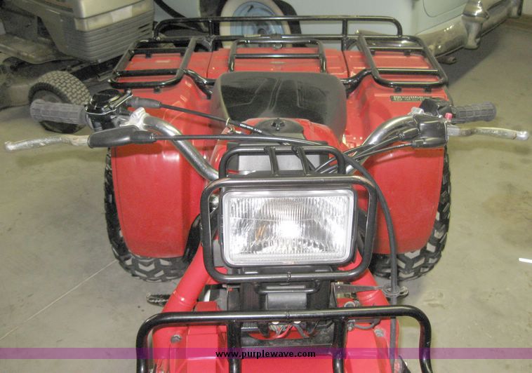 image for item 7849 1985 Honda ATC 250 ES Big Red three wheeler