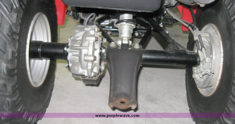 image for item 7849 1985 Honda ATC 250 ES Big Red three wheeler