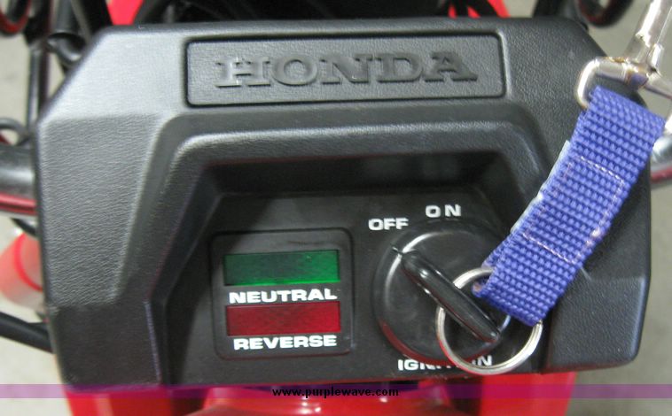 image for item 7849 1985 Honda ATC 250 ES Big Red three wheeler