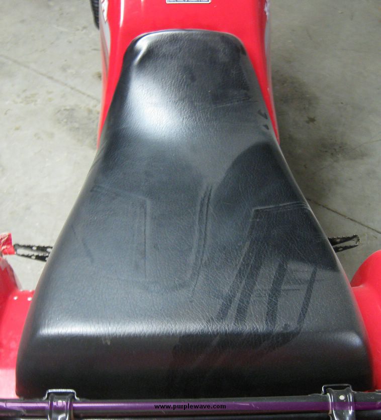 image for item 7849 1985 Honda ATC 250 ES Big Red three wheeler