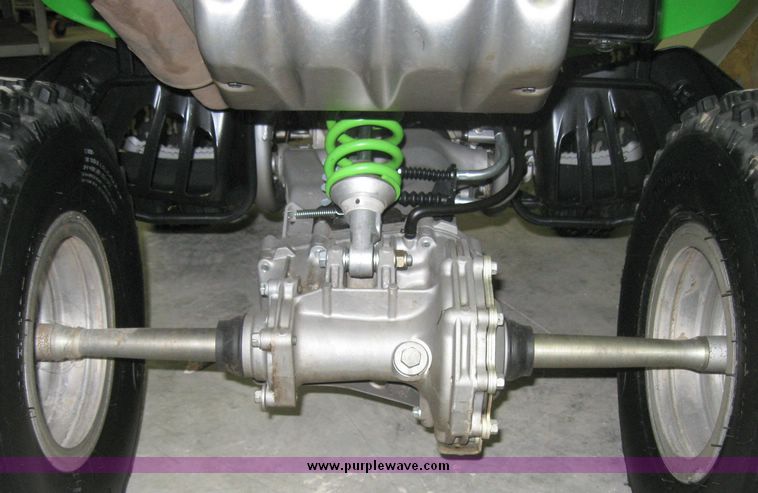 image for item 7852 2004 Kawasaki KFX 700 four wheeler