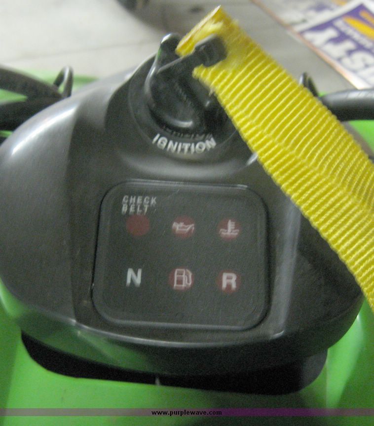 image for item 7852 2004 Kawasaki KFX 700 four wheeler