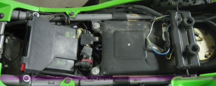 image for item 7852 2004 Kawasaki KFX 700 four wheeler