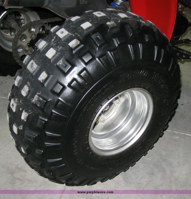 image for item 7854 1985 Honda ATC 200X three wheeler