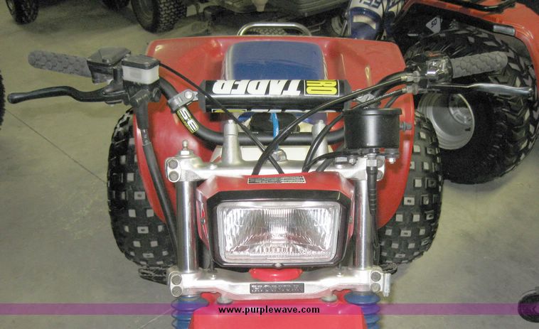 image for item 7854 1985 Honda ATC 200X three wheeler
