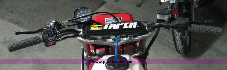 image for item 7854 1985 Honda ATC 200X three wheeler