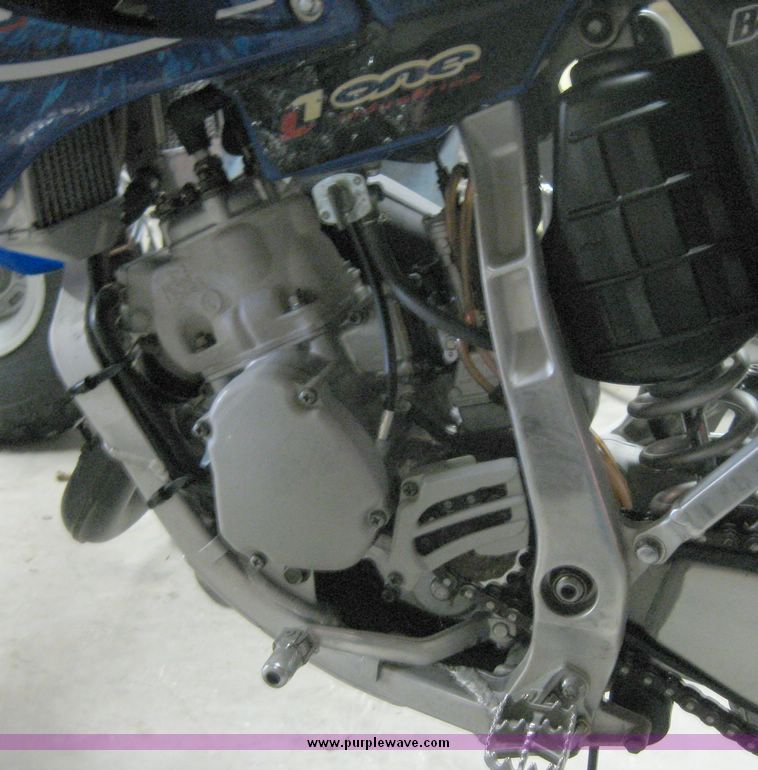 image for item 7855 2005 Yamaha YZ 125 motorcycle