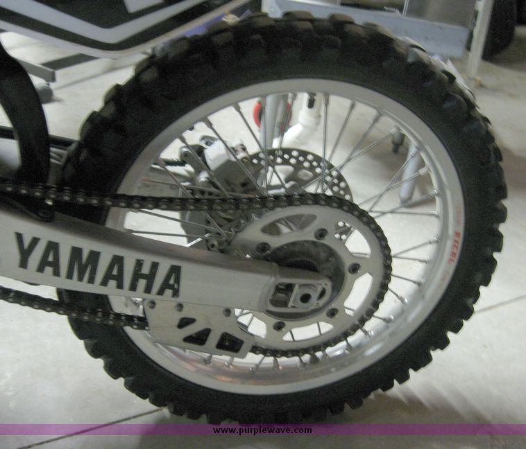 image for item 7855 2005 Yamaha YZ 125 motorcycle