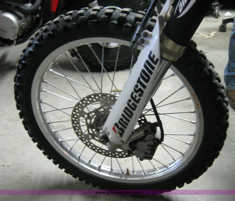 image for item 7855 2005 Yamaha YZ 125 motorcycle