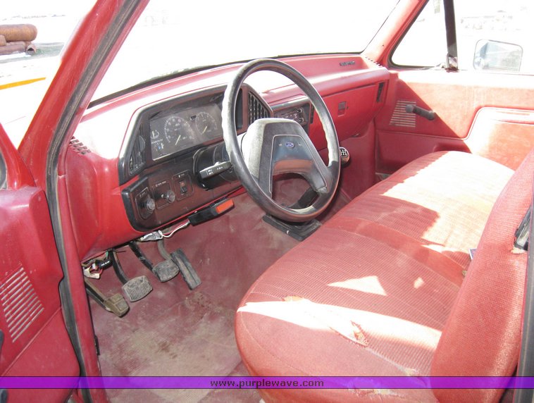 image for item 8437 1988 Ford F150