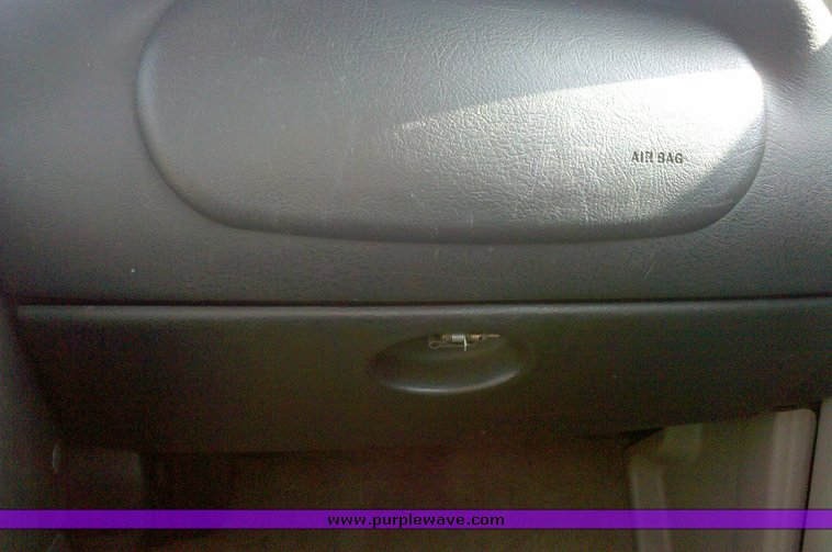 image for item 9999 1999 Saturn SL1