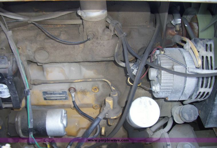 image for item 4600 1992 Arrow 1350 pavement breaker