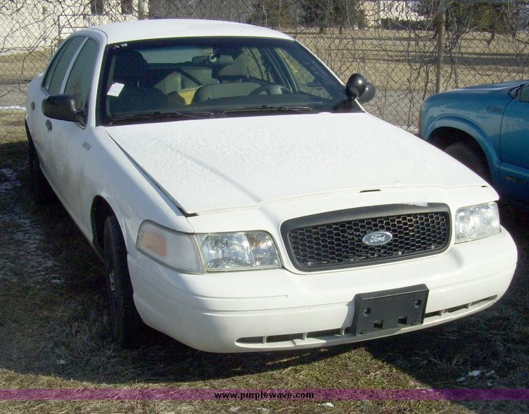 image for item 4604 2006 Ford Crown Victoria Police Interceptor