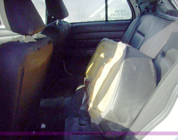 image for item 4604 2006 Ford Crown Victoria Police Interceptor