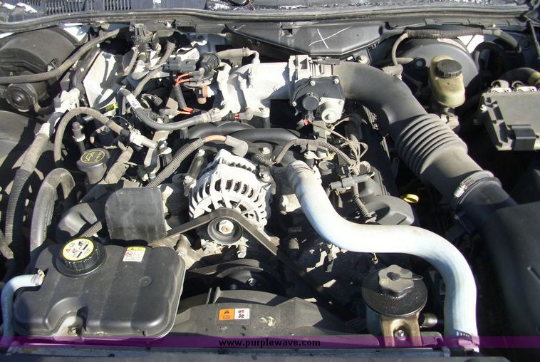 image for item 4604 2006 Ford Crown Victoria Police Interceptor