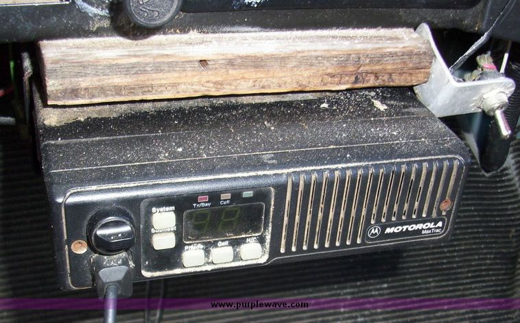 image for item 4607 1998 International Series 4700 truck