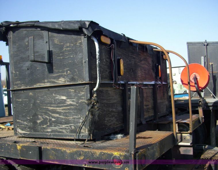 image for item 4607 1998 International Series 4700 truck