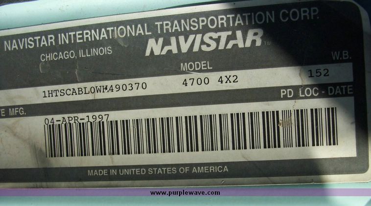 image for item 4607 1998 International Series 4700 truck