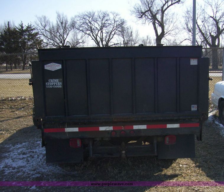 image for item 4609 1997 Ford F47 Super Duty