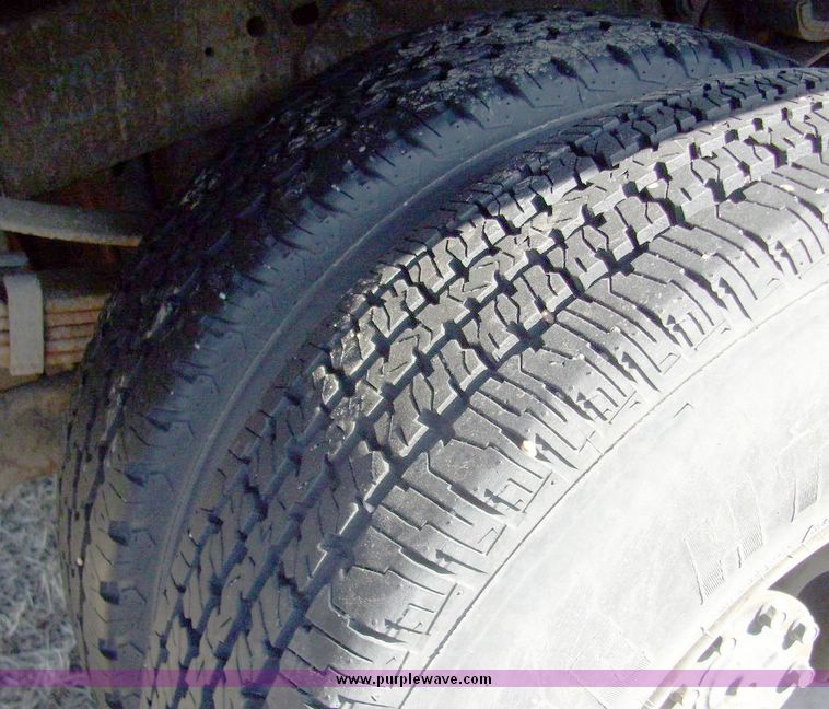 image for item 4609 1997 Ford F47 Super Duty