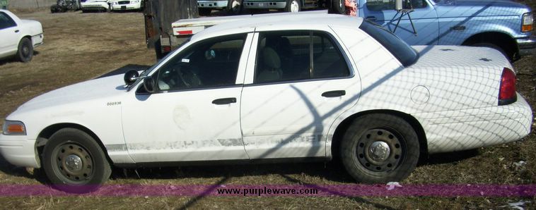 image for item 4610 2006 Ford Crown Victoria Police Interceptor